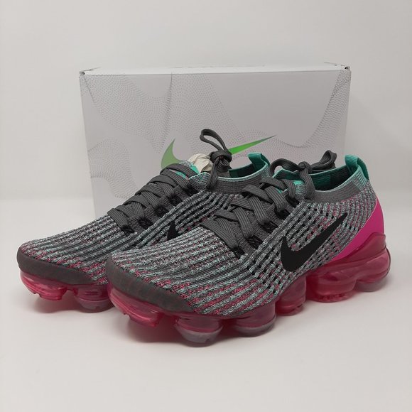 vapormax gunsmoke fuchsia